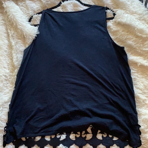 Medium loft navy tank cutout pattern - Picture 3 of 3